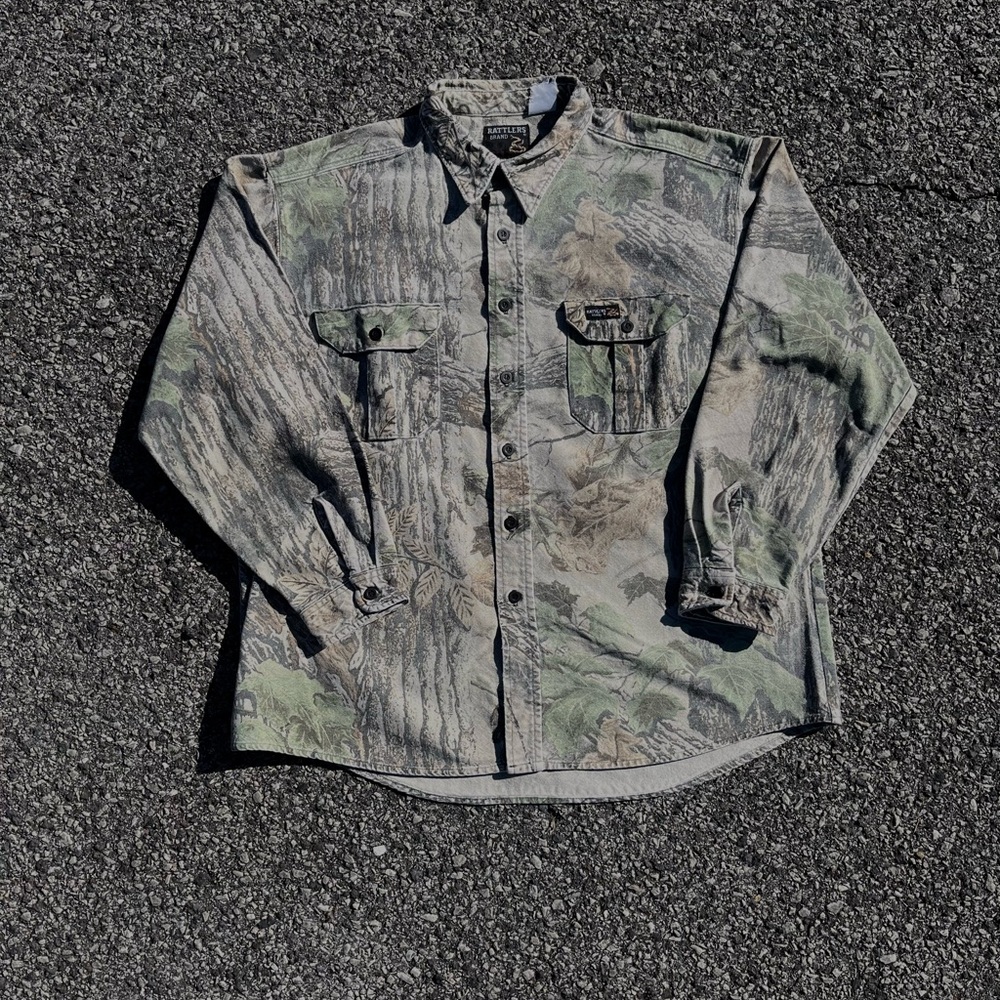 Vintage Men's Rattlers Brand Realtree Camo Button